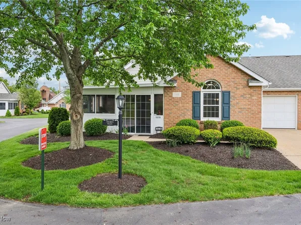 1578 Thames Trl NW, Uniontown, OH 44685