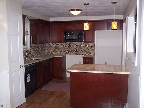4th image of 15 N Pearson Dr
