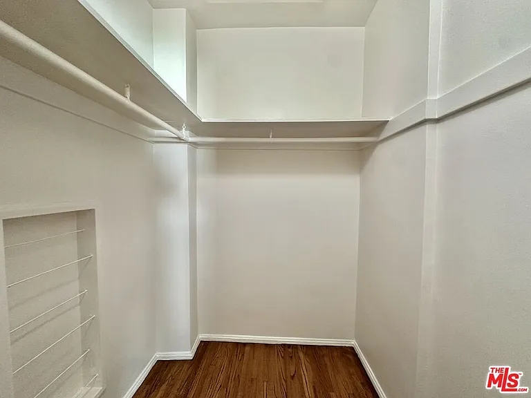 1206 Greenacre Ave — Photo 14