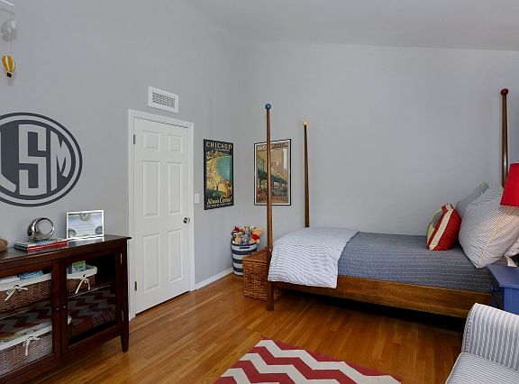 3rd image of 880 Hilldale Ave APT 11