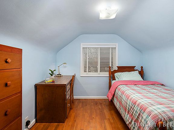 5th image of 1265 Derby Dr NW
