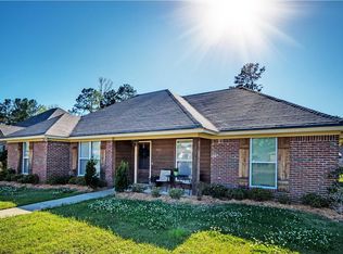 131 Whispering Oaks Xing, Pearl, MS 39208