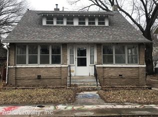 8 Johnson Pl, Fort Dodge, IA 50501
