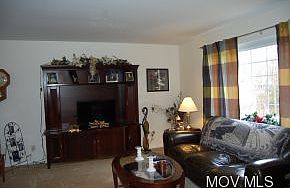 5th image of Ashwood Dr