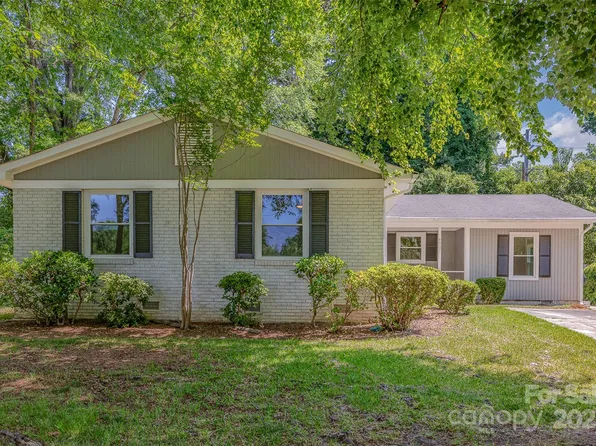 6007 Charing Pl, Charlotte, NC 28211