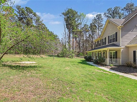 2nd image of 4563 Meadows Rd