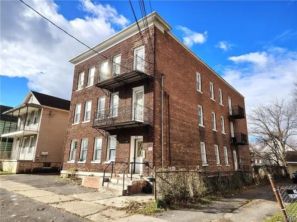 418 Bacon St, Utica, NY 13501