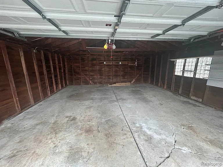 4472 Buchanan Ave — Photo 16