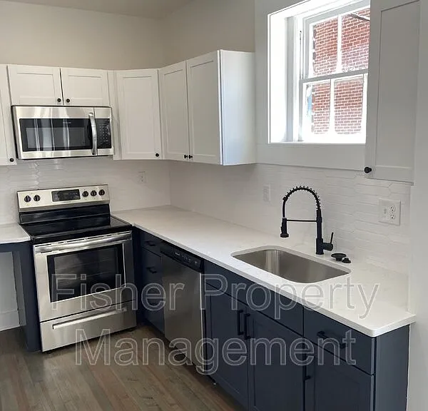 111 N Foushee St #1 — Photo 4