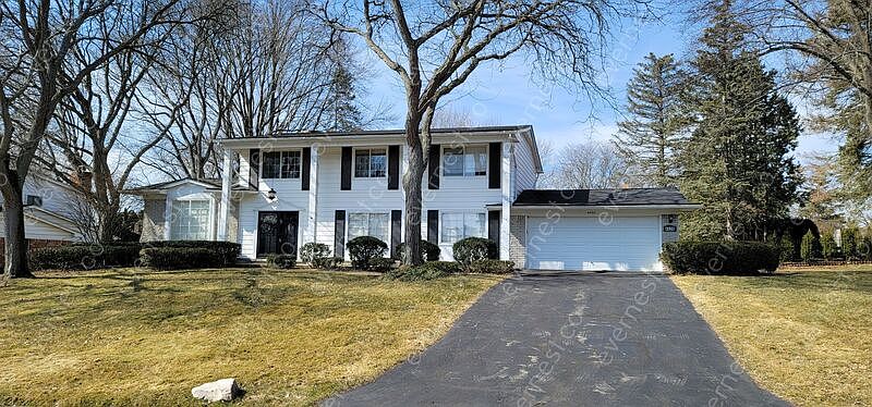 1st image of 4520 Valleyview Dr