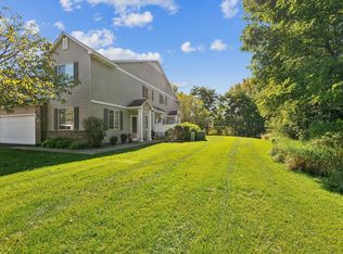 9597 Queensland Ln N, Maple Grove, MN 55311
