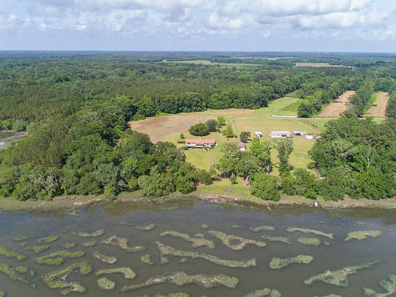 3rd image of 77 Huspah Creek Dr