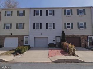 105 Wolf St, Highspire, PA 17034