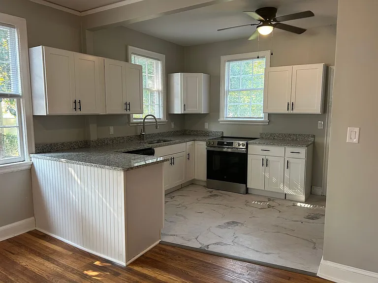 3428 Rosewood Dr — Photo 8