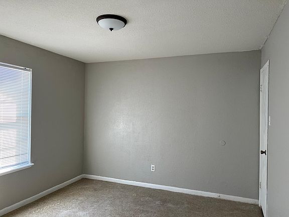 4th image of 3614 Crestbrook Ct #2