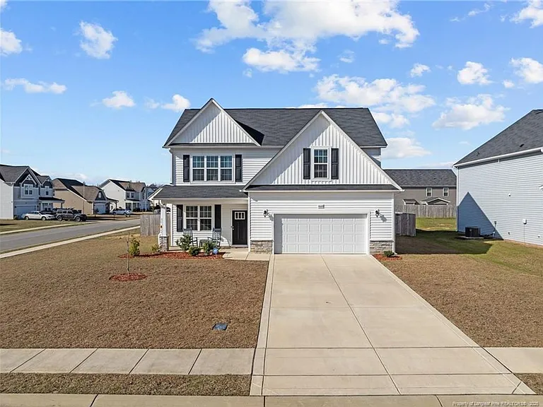 1660 Stackhouse Dr — Photo 1