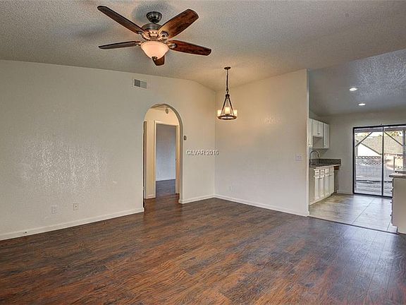 3rd image of 1721 Barrel Cactus Ct