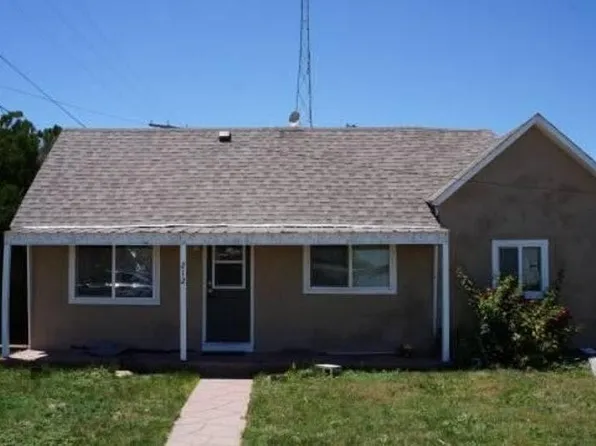 212 S 10th Ave, Sterling, CO 80751