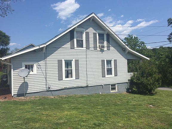4th image of 2902 Vinyard Ave NE