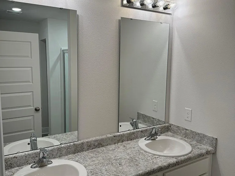 6332 Grove Park Dr — Photo 10