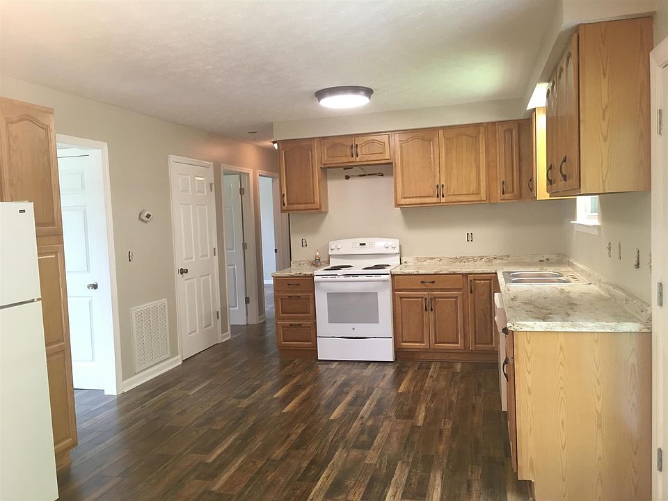 2nd image of 1321 Maplewood Rd