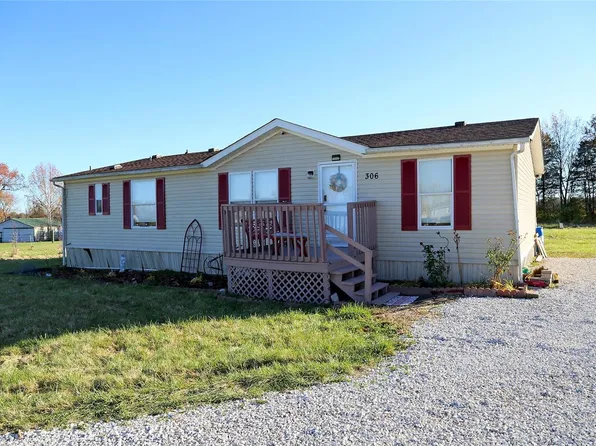 306 Buck Hollow Ct, Wright City, MO 63390