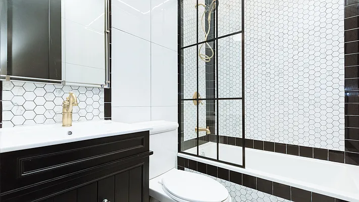 Rented by Nooklyn NYC LLC | media 34