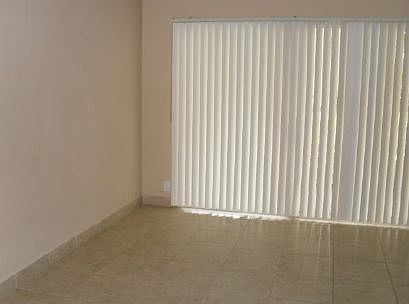 4th image of 1125 The Pointe Dr #1125