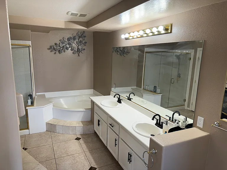 6657 Shadow Cove Ave — Photo 14