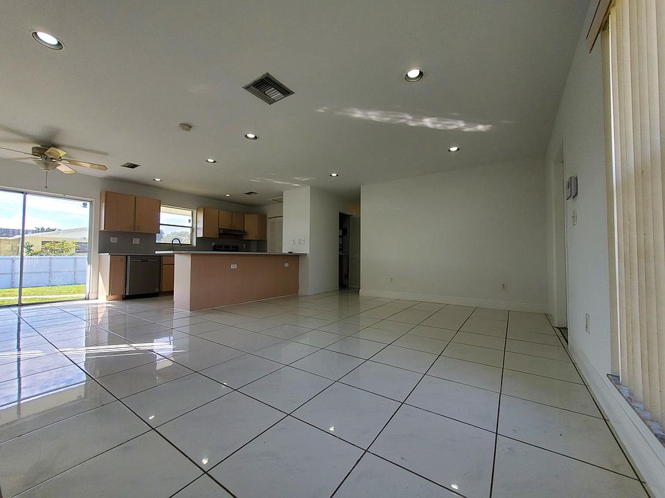 1st image of 12734 SW 261st Ter