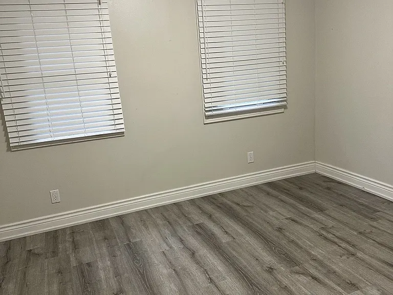 560 Big Bay Point Rd — Photo 6