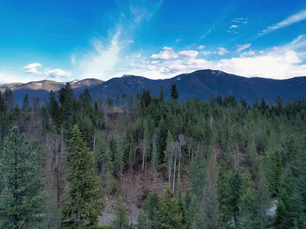 1153 Parker Cyn, Bonners Ferry, ID 83805