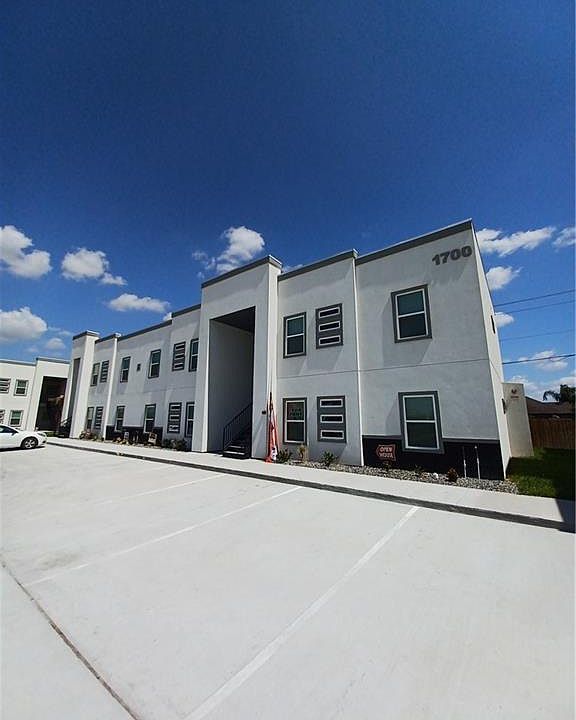 1st image of 1700 New Orleans Cir #H