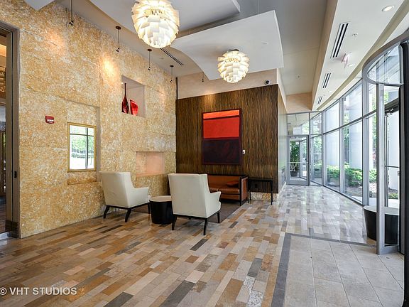 3rd image of 1235 S Prairie Ave APT 1709