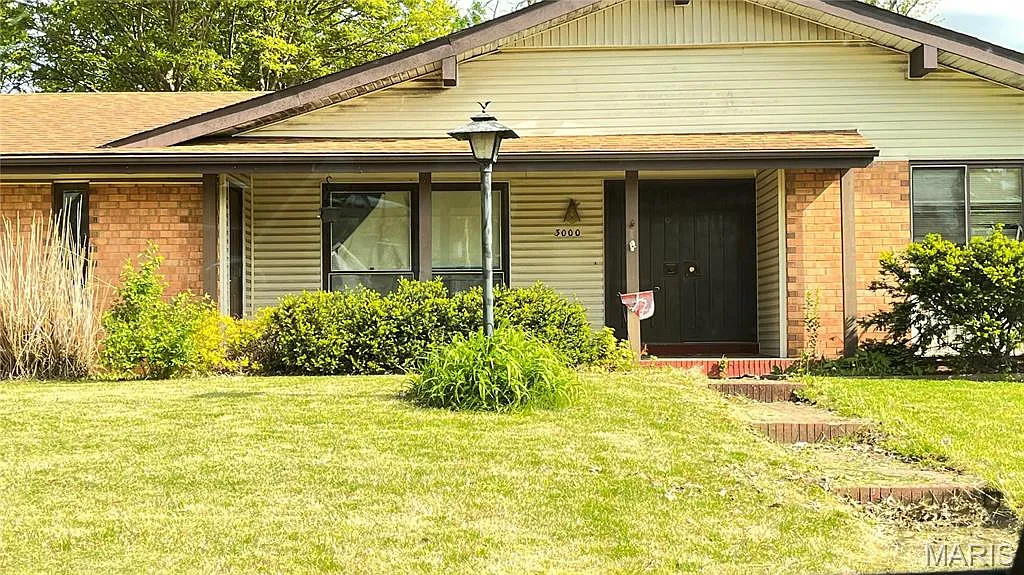 3000 Chadwick Dr photo 1