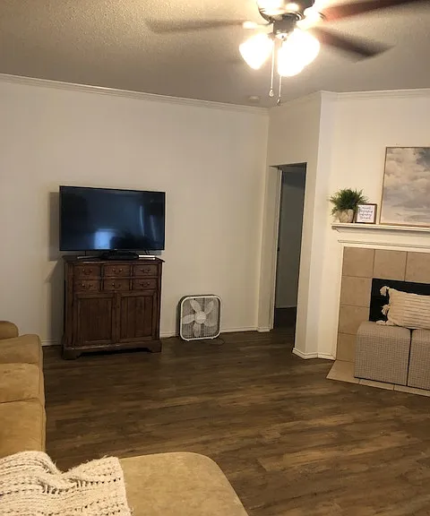 1514 Sequoia Dr — Photo 3