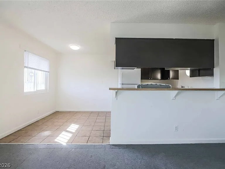 1404 E Mesquite Ave #8 — Photo 12