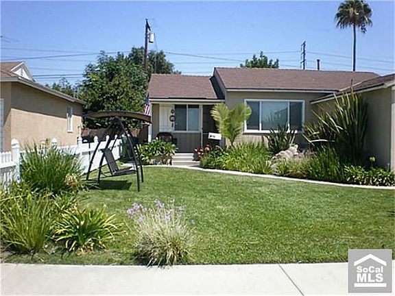 2nd image of 3778 Conquista Ave