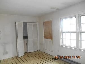 2nd image of 704 Lincoln St
