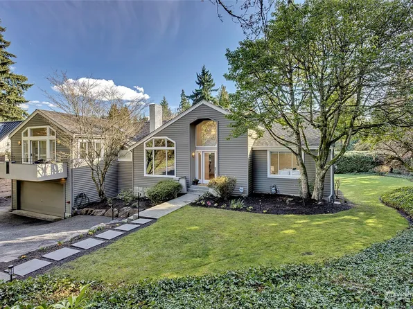 7677 NE 14th Street, Medina, WA 98039