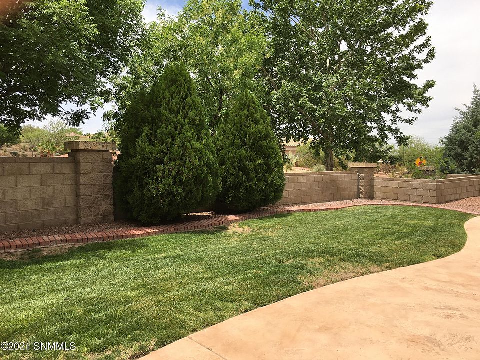 2nd image of 4438 Los Arboles Dr