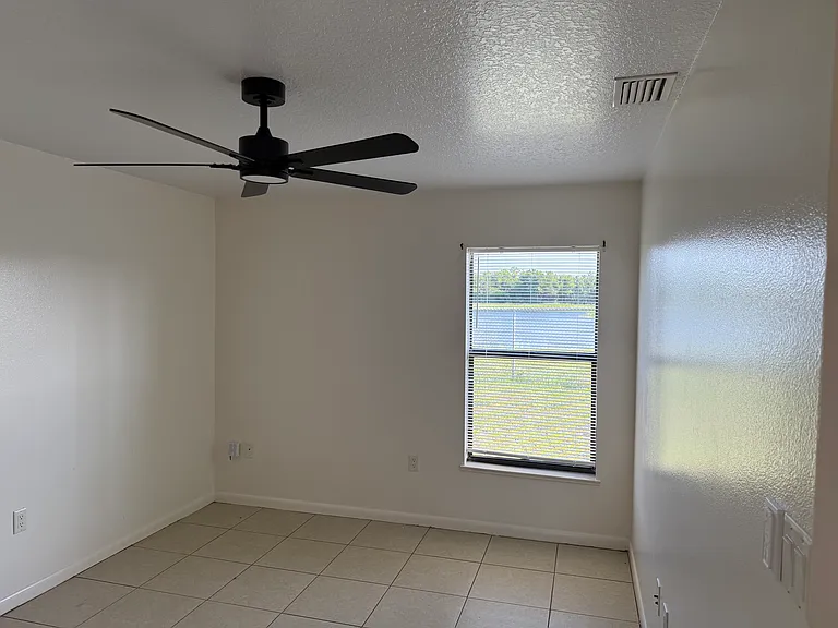 816 Angela Ave #B — Photo 12