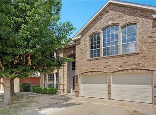 804 Missouri Ln, Saginaw, TX 76131
