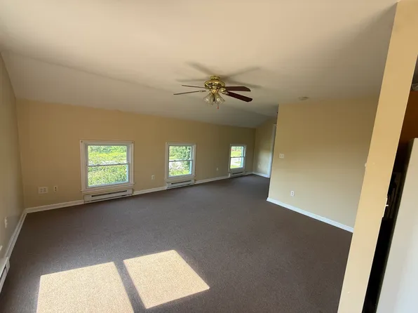 60185 State Highway 10 APT 3, Hobart, NY 13788