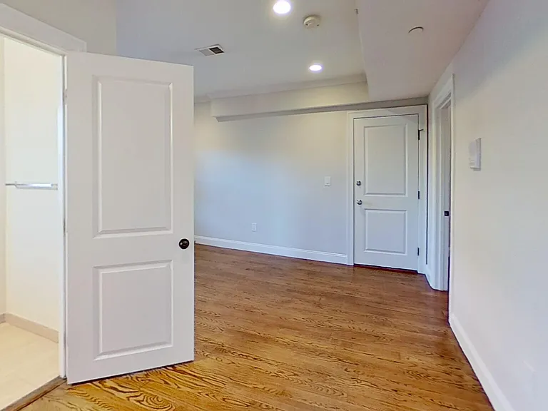 2971 Washington St #3 — Photo 3