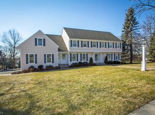 50 Walsingham Rd, Mendham, NJ 07945