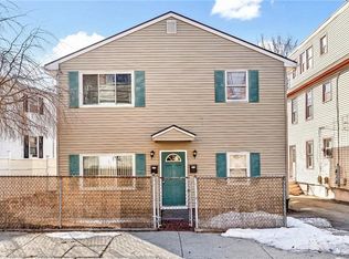 367-369 Hawkins St, Providence, RI 02904