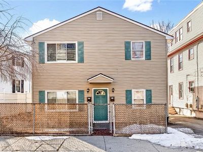 367-369 Hawkins St, Providence, RI, 02904