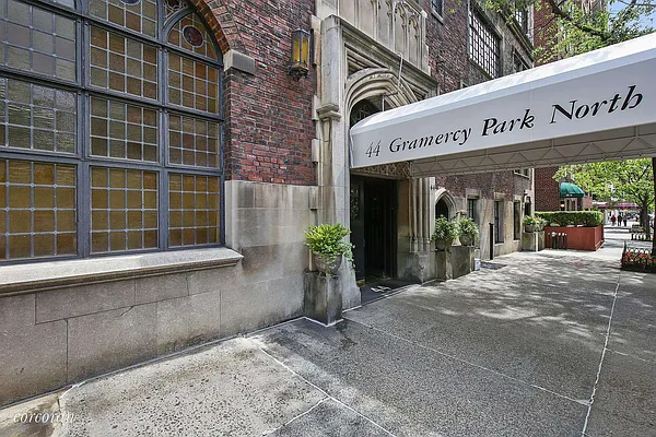 Sold by Corcoran | media 12