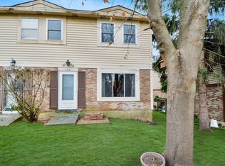 158 S Lake St, Mundelein, IL